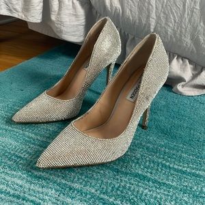 Steve Madden Daisie Crystal Jeweled Pointed Toe Pumps